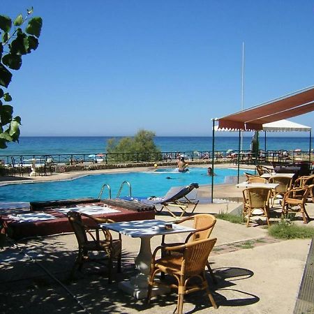 Seafront Calista Beach House With Garden Glyfáda Exterior foto