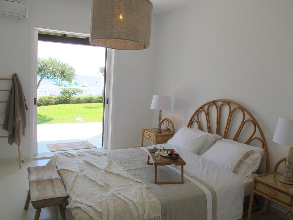 Seafront Calista Beach House With Garden Glyfáda Exterior foto