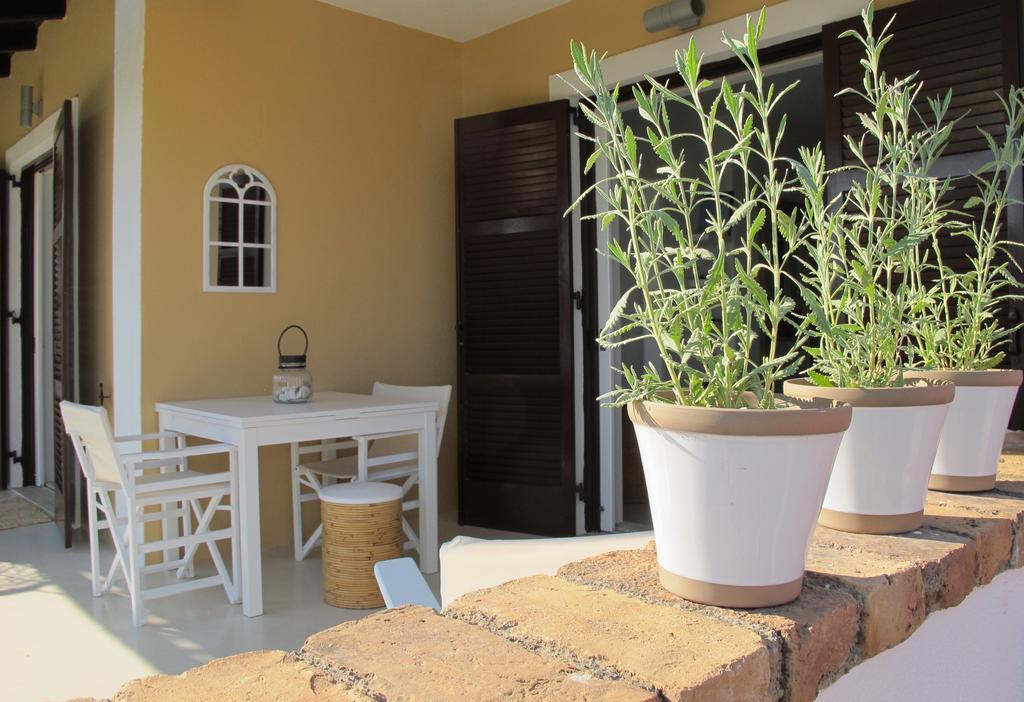 Seafront Calista Beach House With Garden Glyfáda Exterior foto