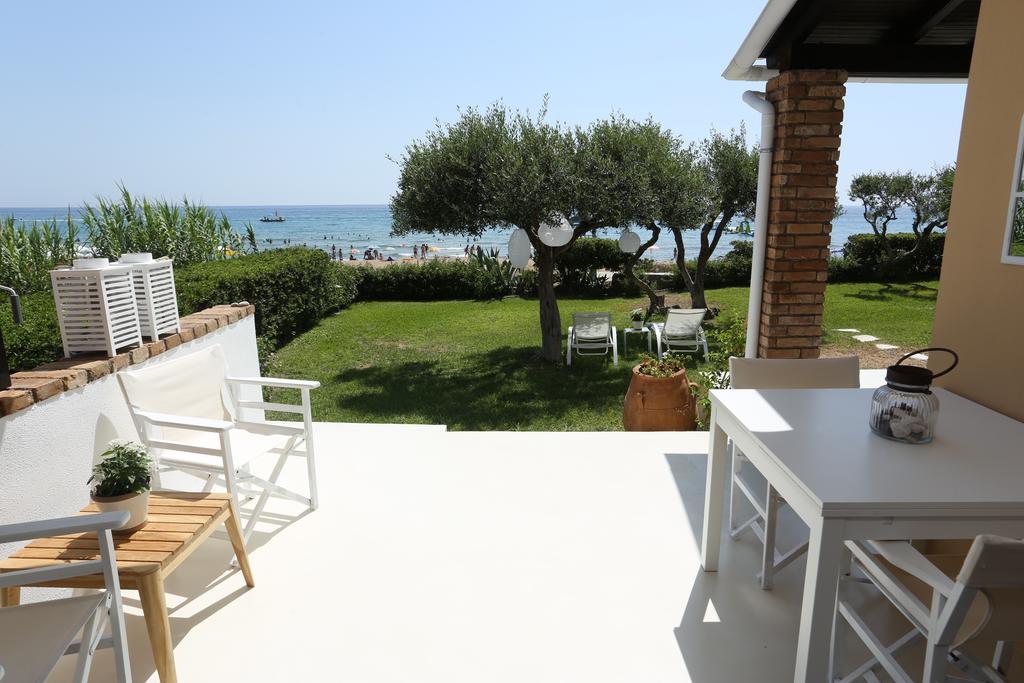 Seafront Calista Beach House With Garden Glyfáda Exterior foto