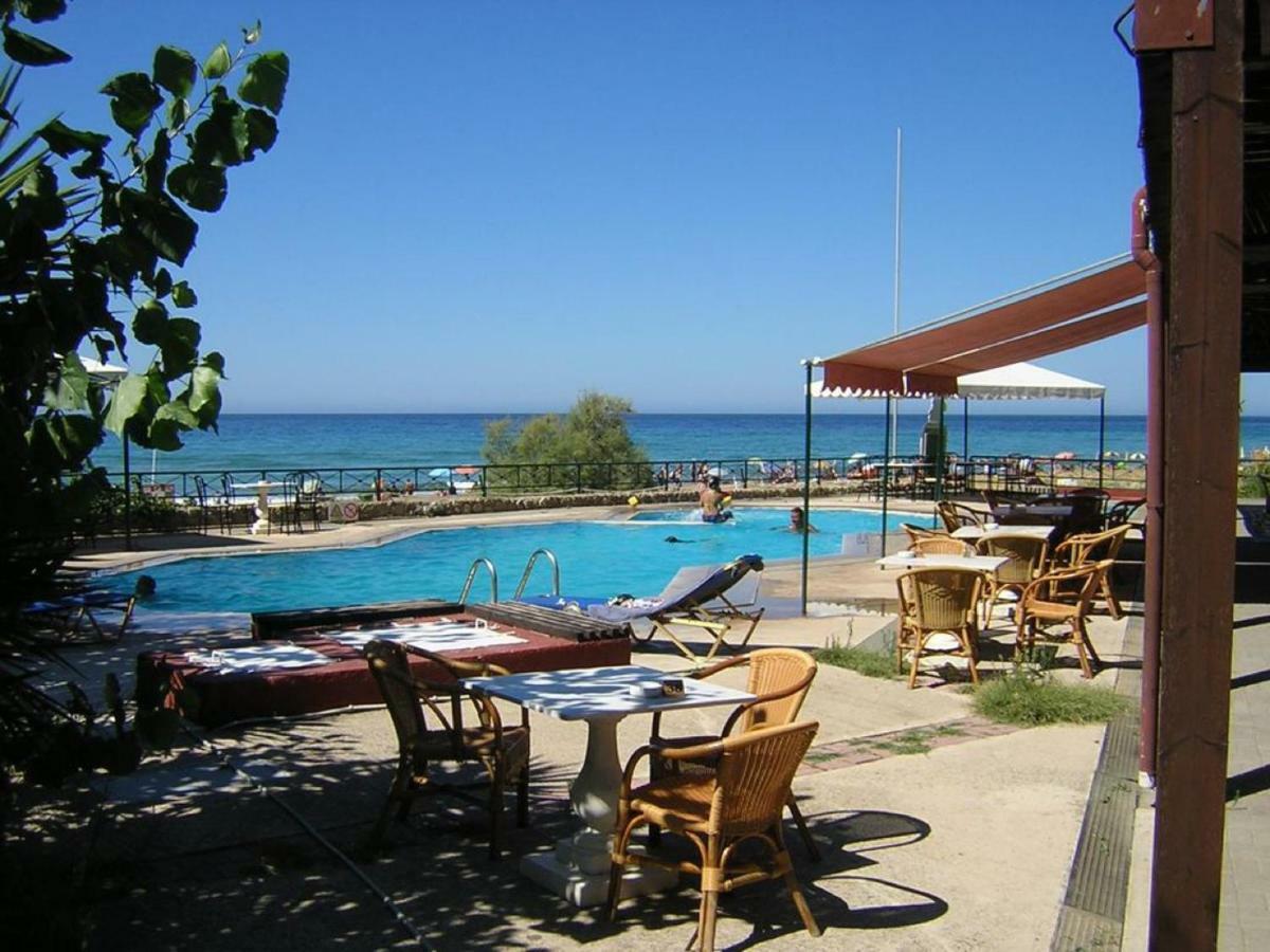 Seafront Calista Beach House With Garden Glyfáda Exterior foto